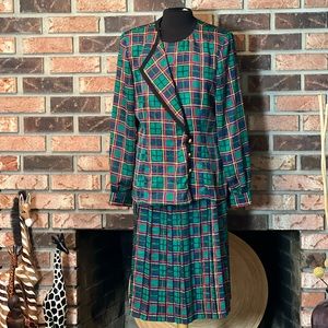 Andrea Gayle A Division of The Leslie Fay 2 pc Skirt Set